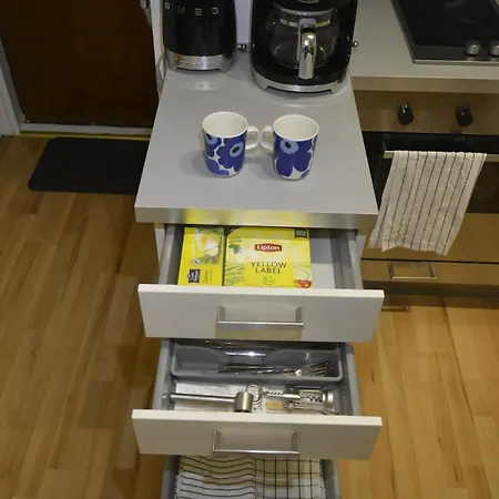 Apartment Near Olympic Stadium